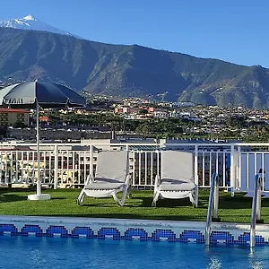 *** Apartmanhotel Skyview Tenerife Spanyolország