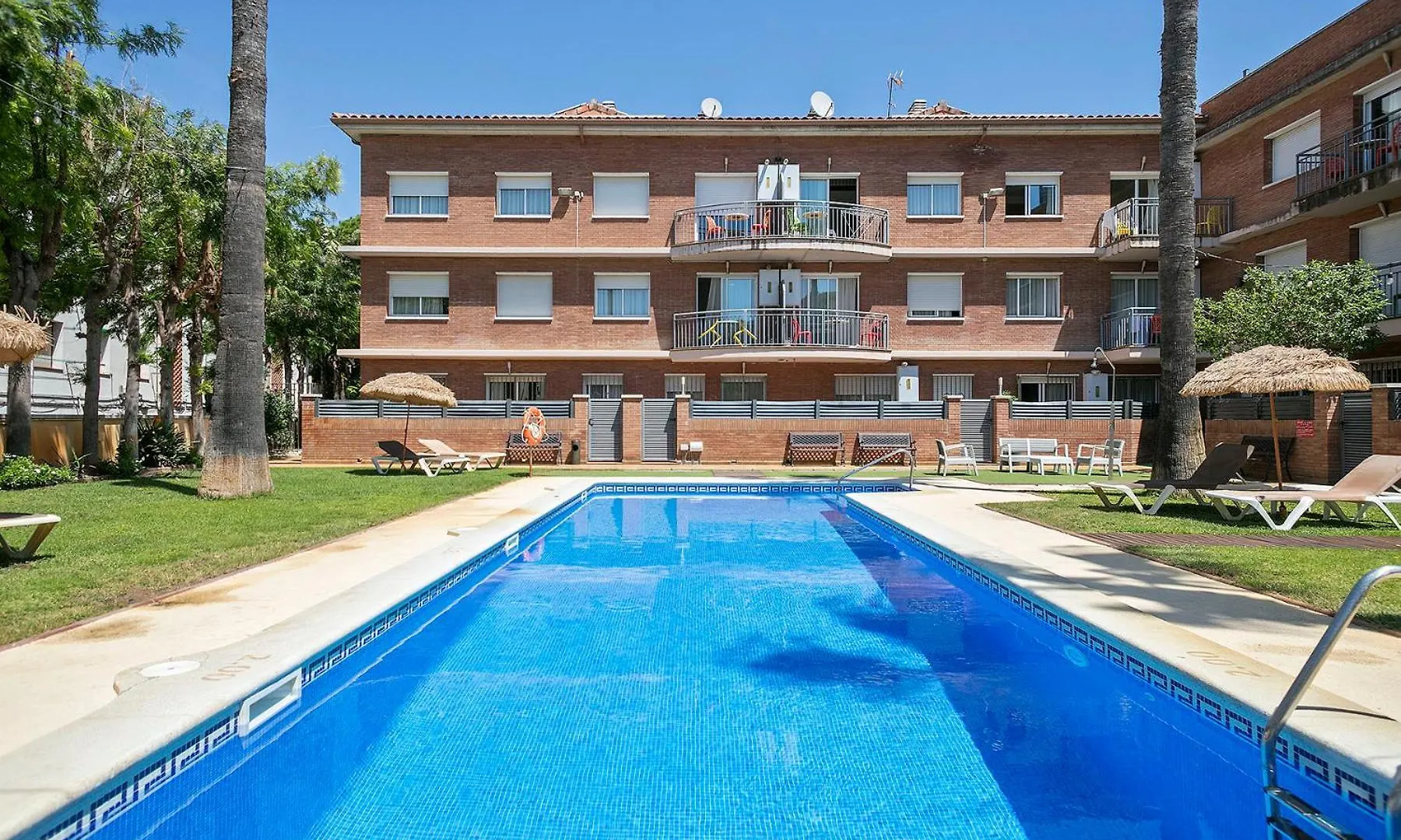 Velor Apartamentos Turisticos Кастельдефельс Апартаменты