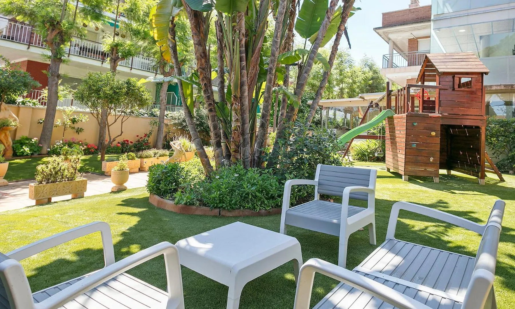 Velor Apartamentos Turisticos Кастельдефельс