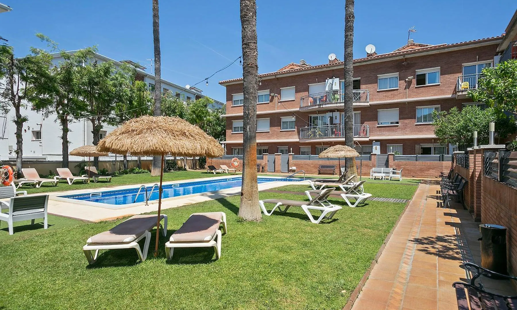 Velor Apartamentos Turisticos Кастельдефельс 0*,