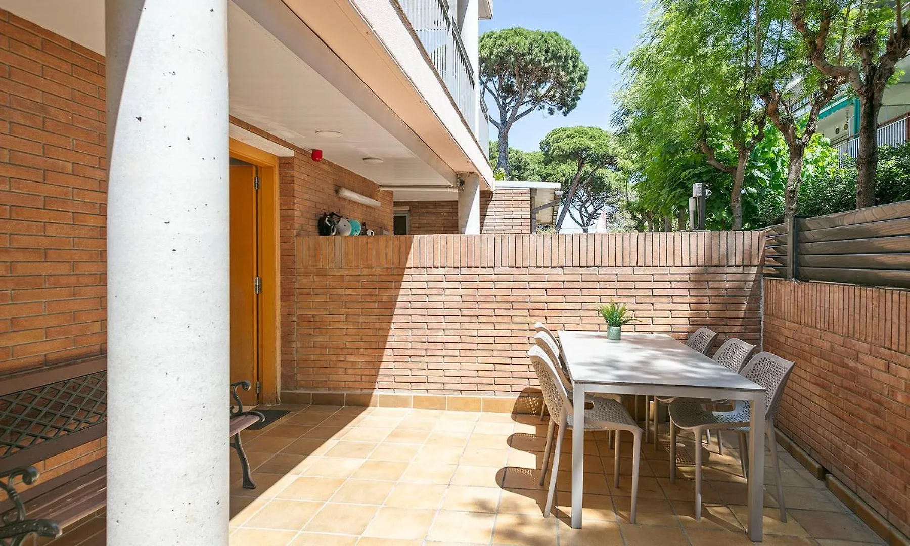 Velor Apartamentos Turisticos Кастельдефельс 0*,