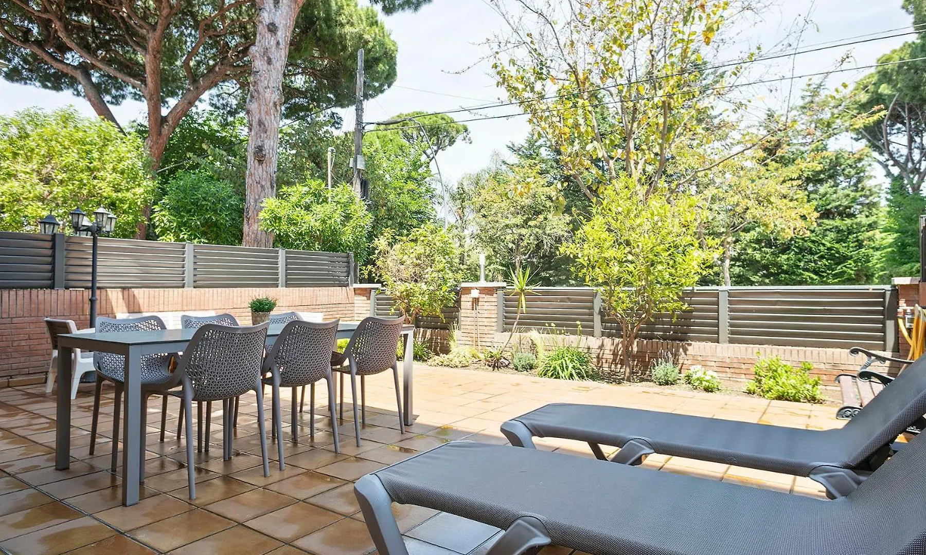 Velor Apartamentos Turisticos Кастельдефельс